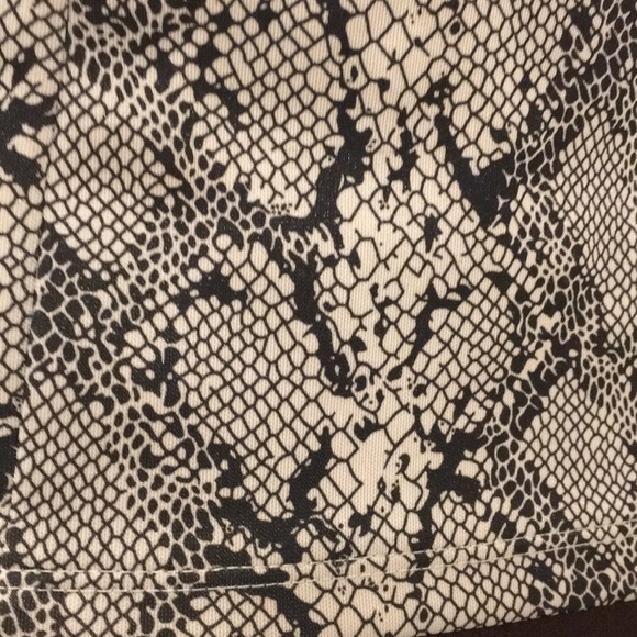 Befree shirt jacket snake print size 34/small - Picture 5 of 8